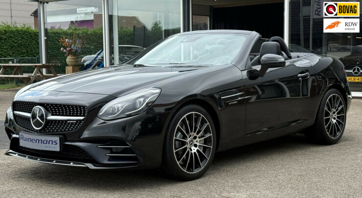 Mercedes-Benz-SLC-0